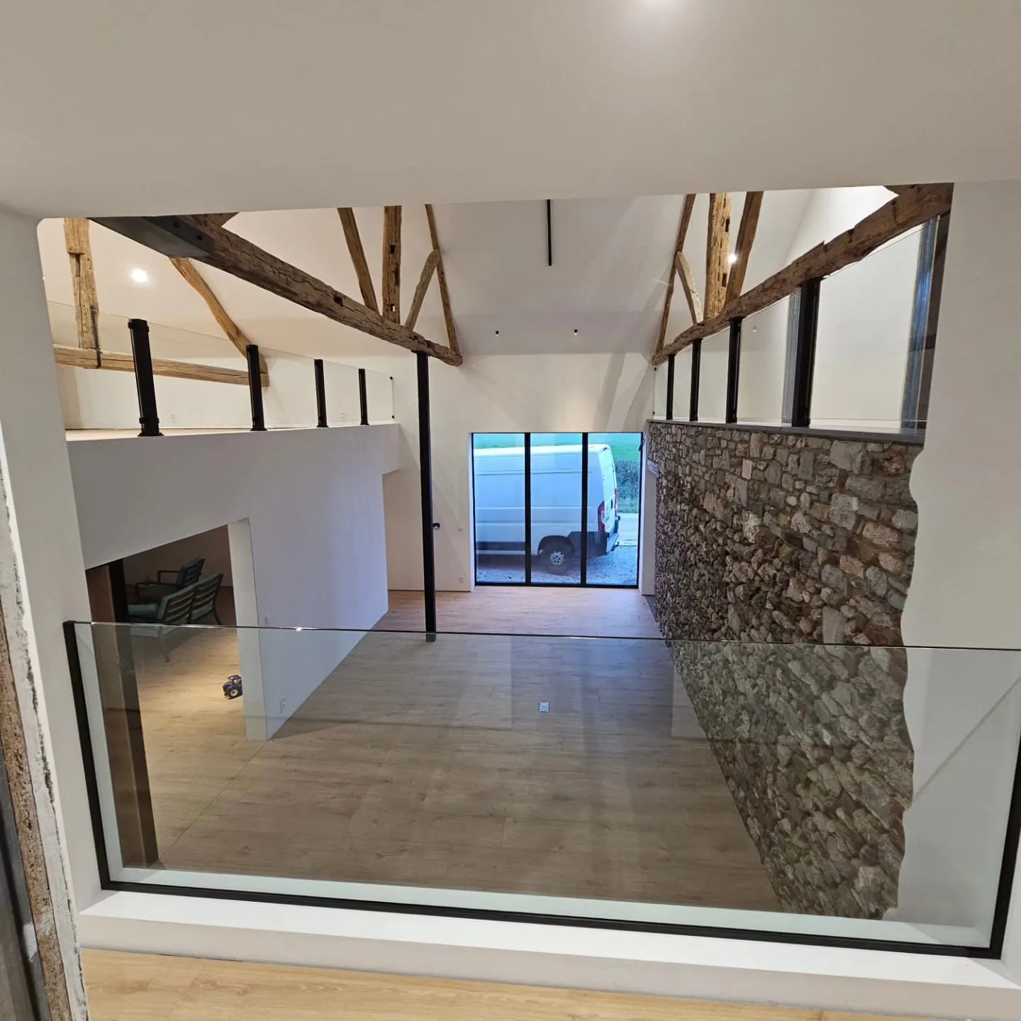 Garde-corps mezzanine acier et verre