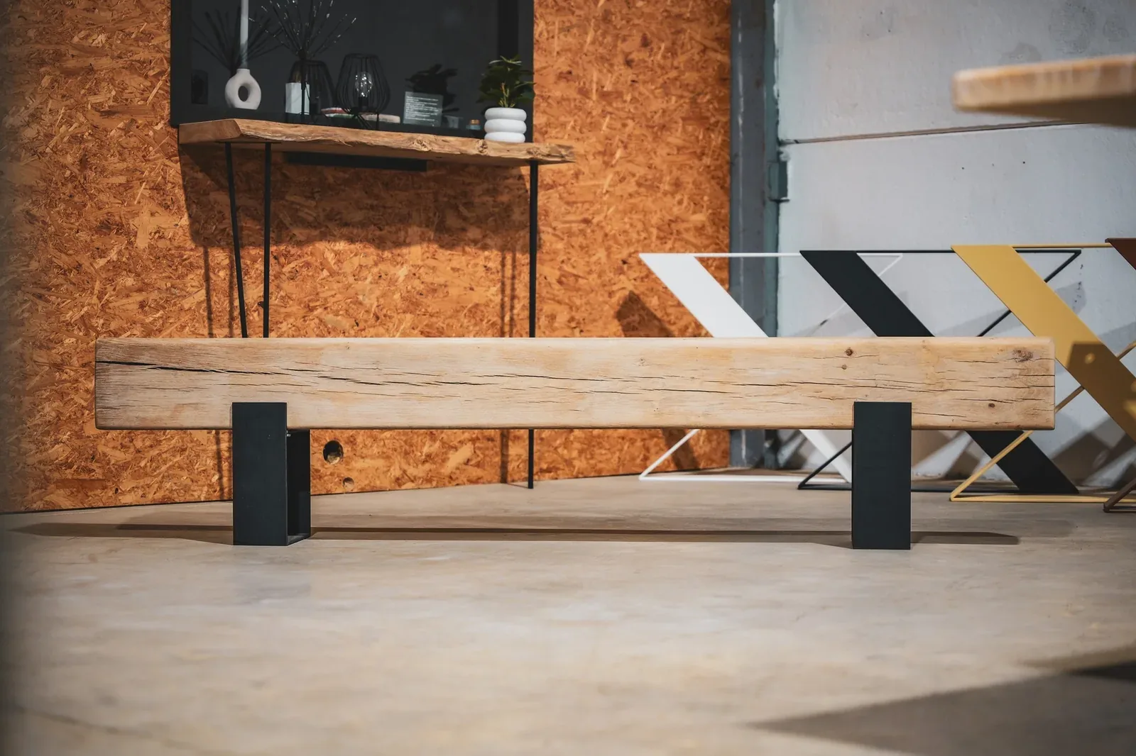 Table basse acier et bois massif