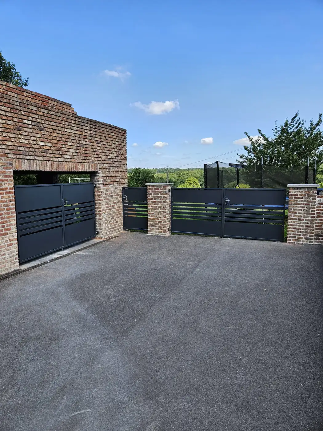 Portail battant acier anthracite