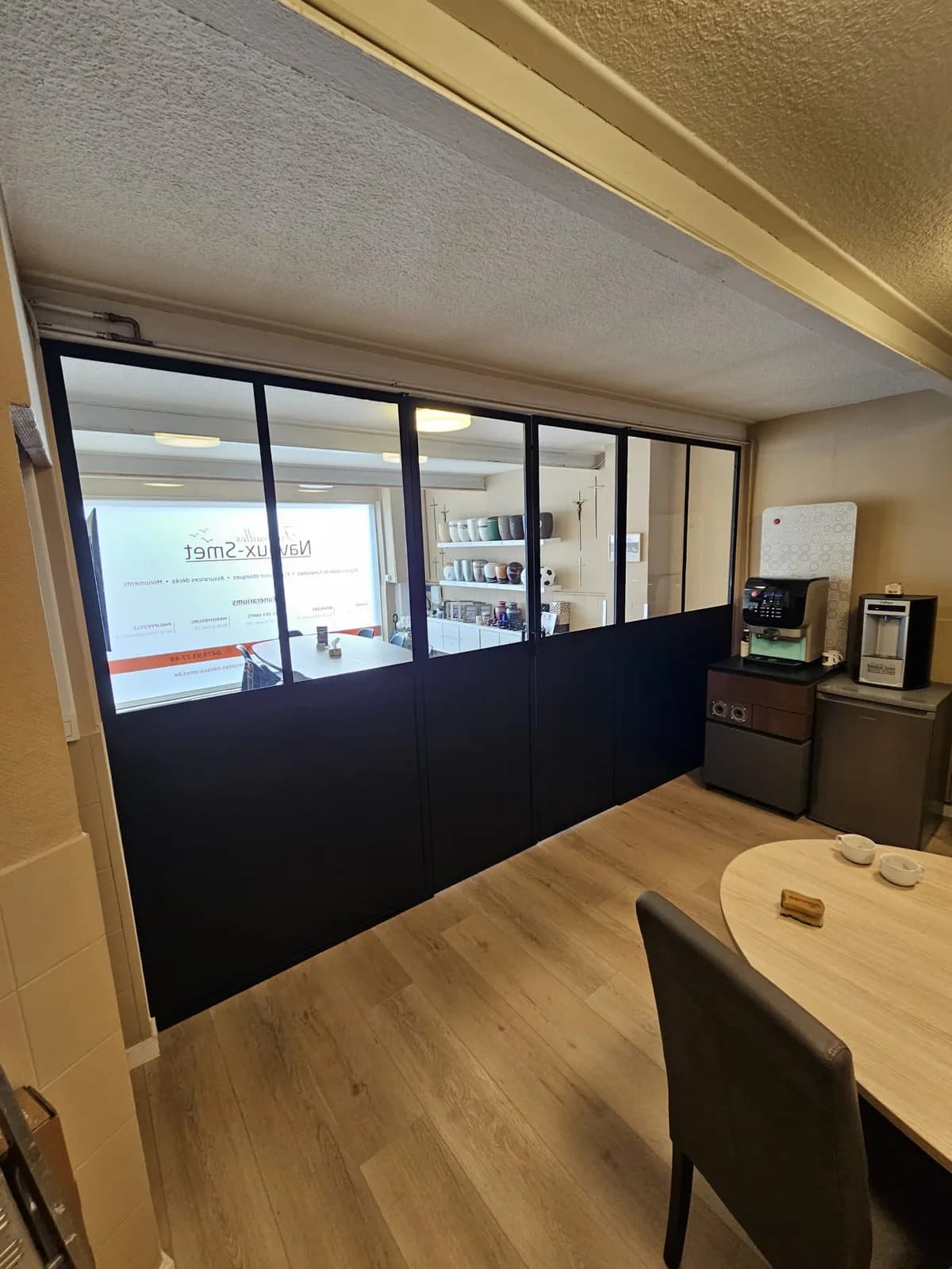 Verrière cloison acier noir et verre